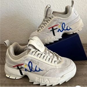 Womens Fila Disruptor II Script Distressed - 5FM00405-103 - White size 7 Chunky